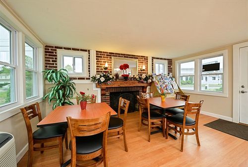 Howard Johnson By Wyndham West Yarmouth Cape Cod المظهر الخارجي الصورة