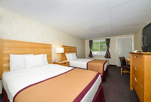 Howard Johnson By Wyndham West Yarmouth Cape Cod المظهر الخارجي الصورة